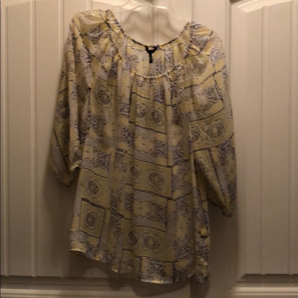 Yellow/blue blouse